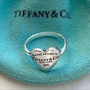 Tiffany & Co Return to Tiffany Heart Signet Ring